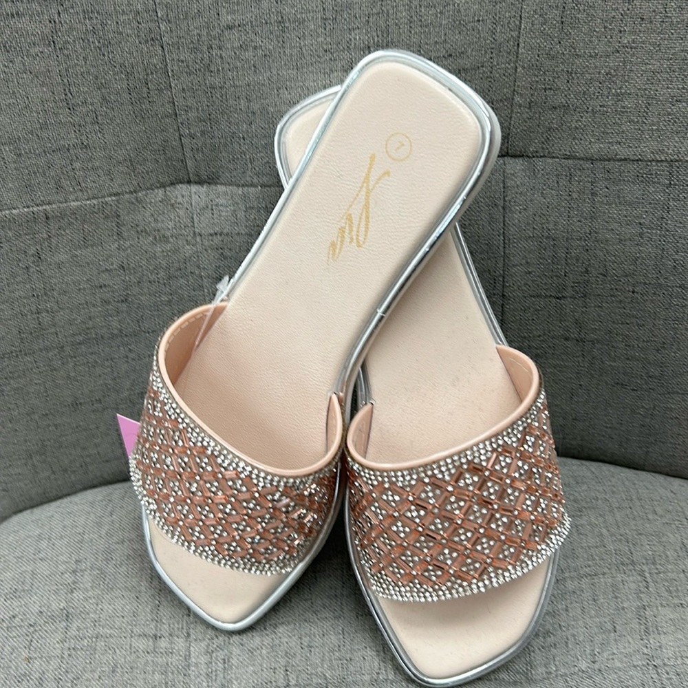 NWT Champagne colored rhinestone slides.